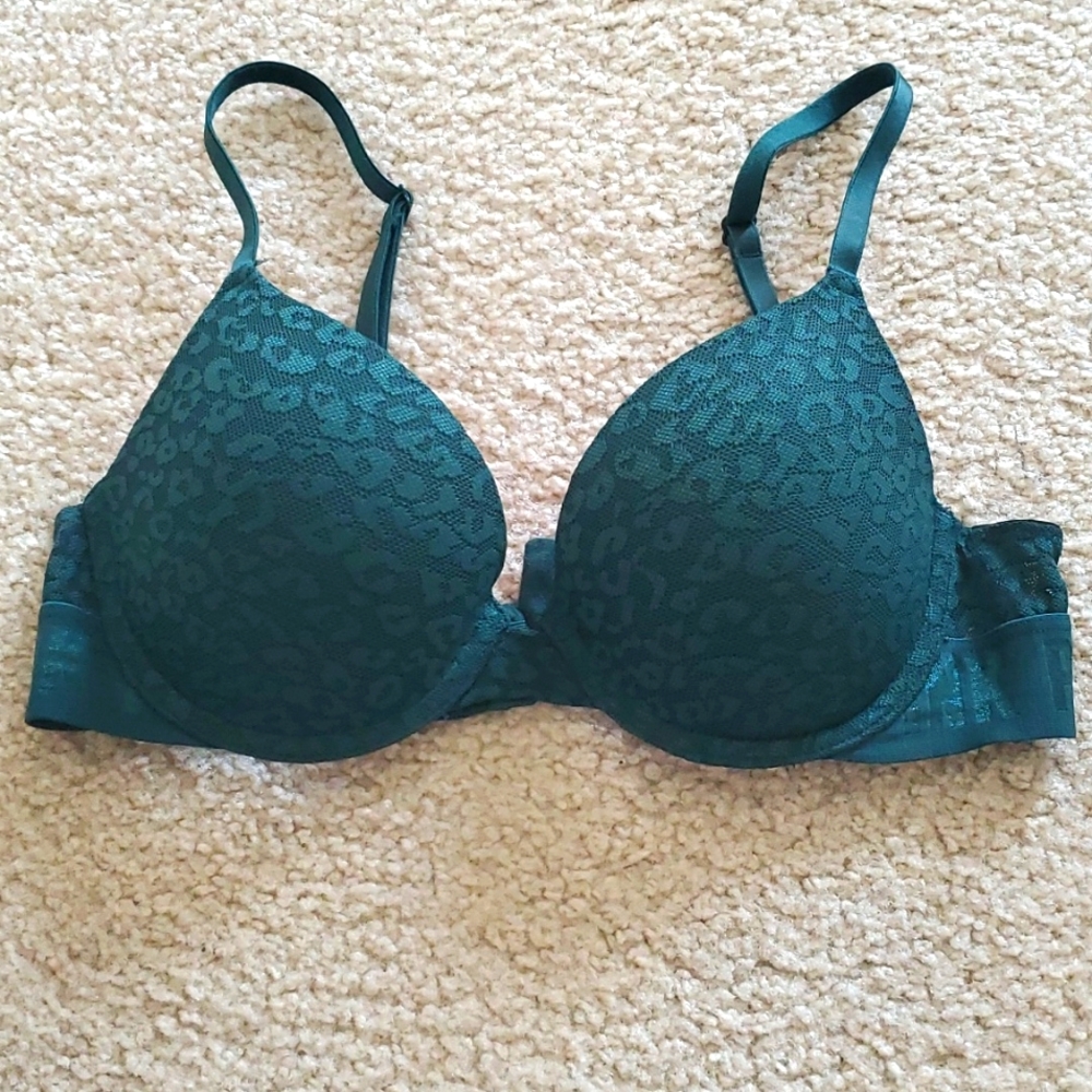 Very good condition Victoria's Secret PINK 32C bra